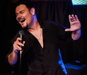 011025-Kuuntelen-tomppaa