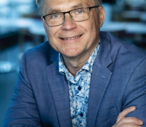 071026-Ikisluento-petteri-jarvinen-1775628184-768x1154-1